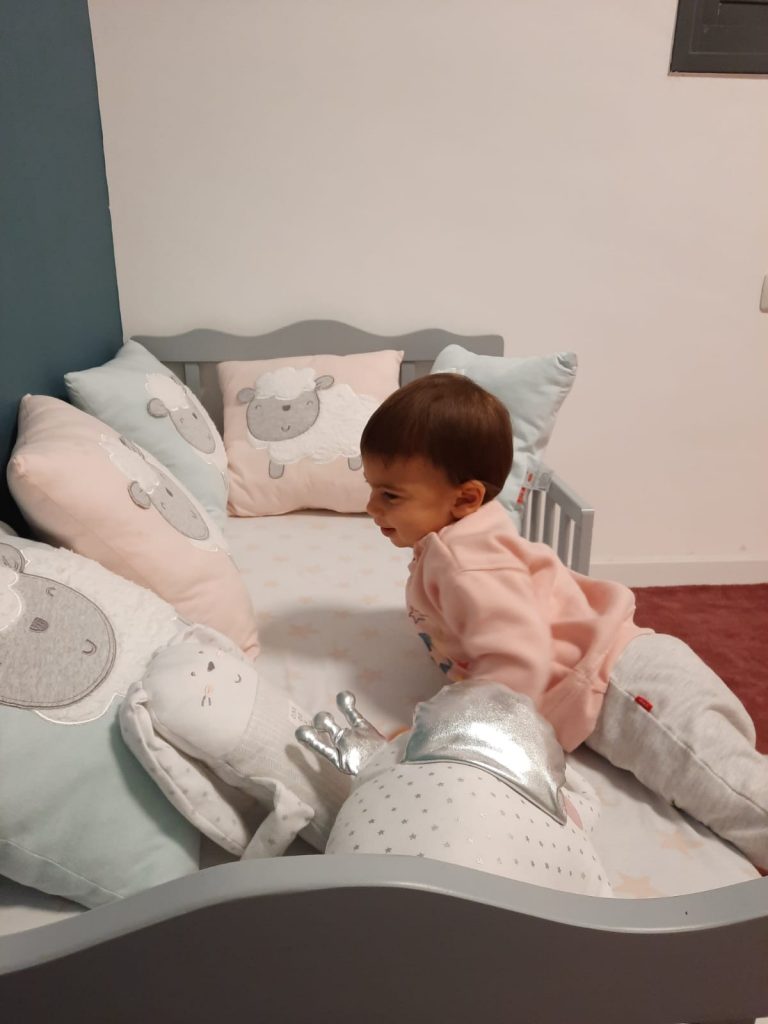 תמונה מתוך אלבום פרטי של אלכס המדהימה, תינוקת מתוקה שההורים שלה בחרו בי כיועצת השינה שלהם
